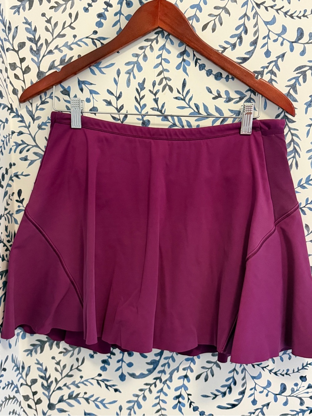 Athleta match point skort plum